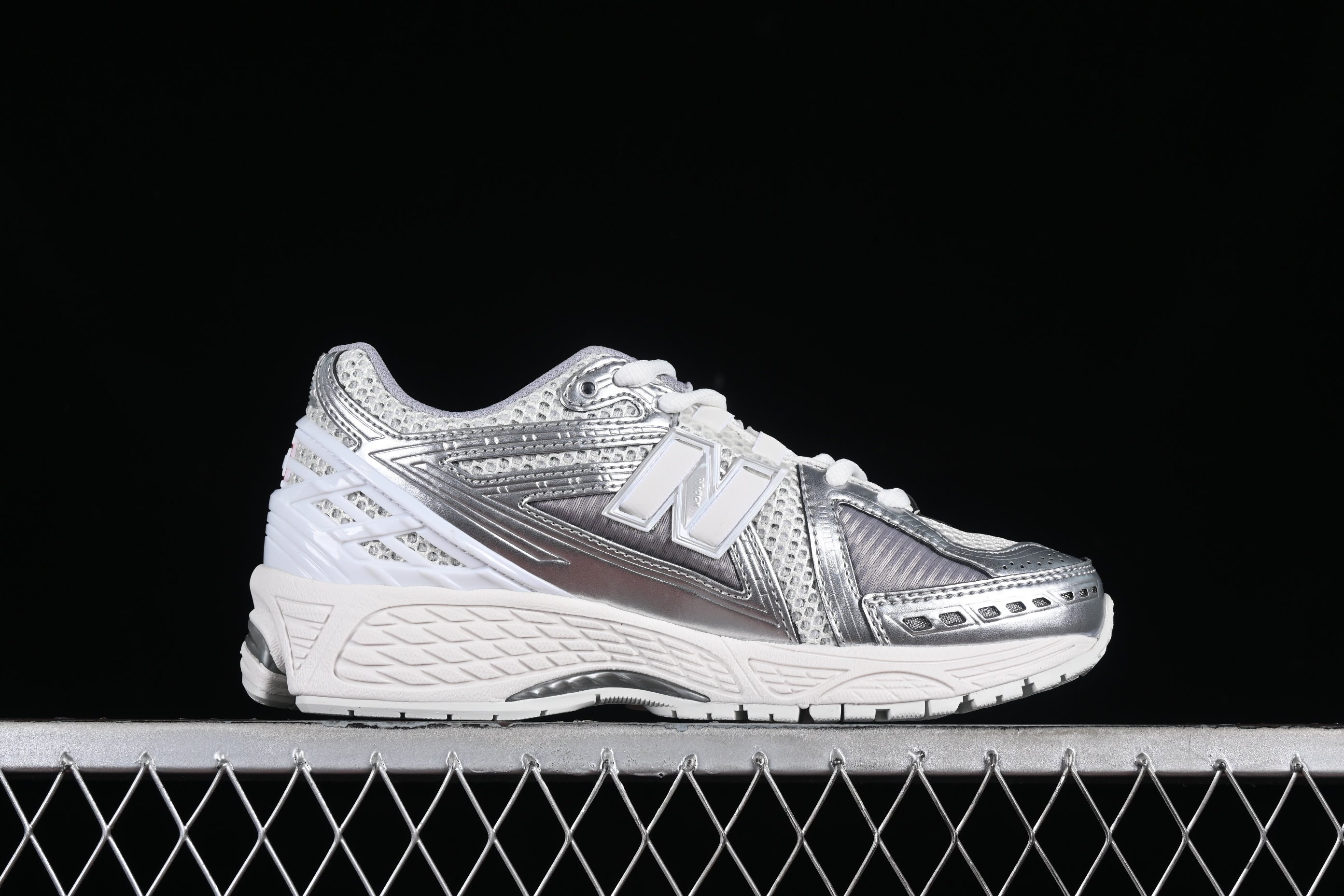 New Balance 1906 Series Retro Dad Style Casual Running Shoes - M1906RCB