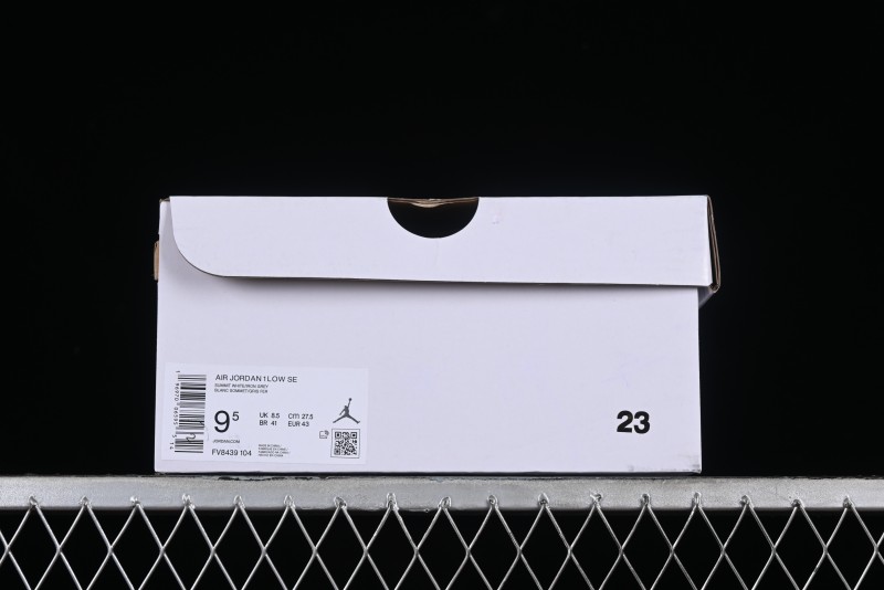 Nike Air Jordan 1 Low Flight Vintage Retro Sneakers in White and Blue - FV8439-104