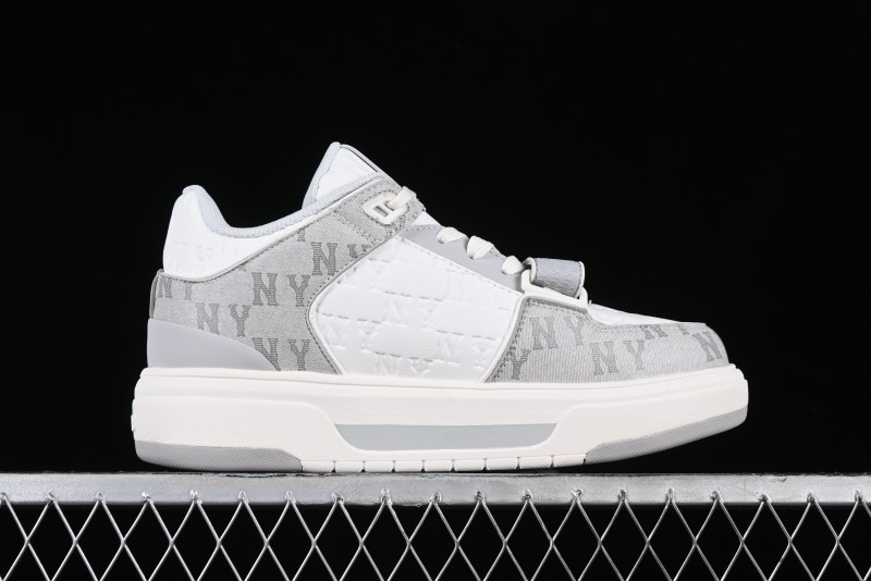MLB Chunky Liner New York Yankees Sneakers with Lightweight Thick Sole and Hook Loop Closure - 3ASXCMM4N50GRS