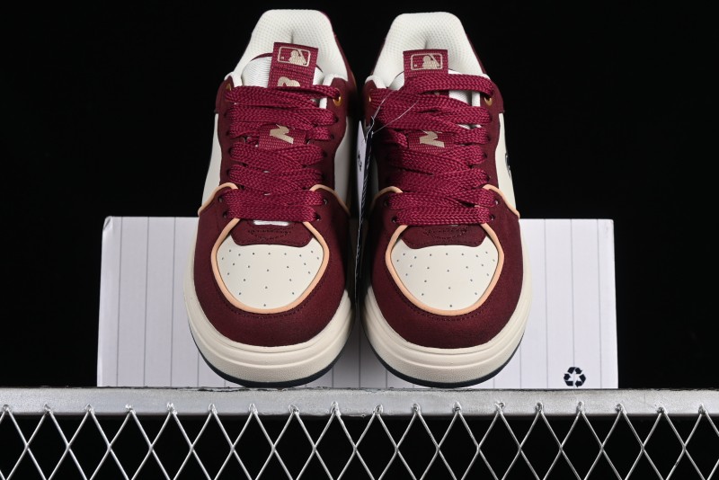 MLB Chunky Liner Basic New York Yankees Thick Platform Casual Sneakers with 6cm Height Increase - 3ASXCLS3N43WIS