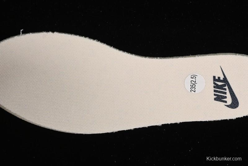 Nike TC 7900 Retro Chunky Dad Shoes with Reflective Swoosh and Cushioned Sole - DD9682-103