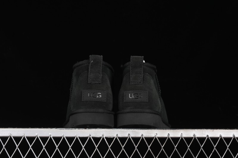 UGG Classic Ultra Mini Short Boots with Genuine Australian Sheepskin and TREADLITE Outsole - 1116109