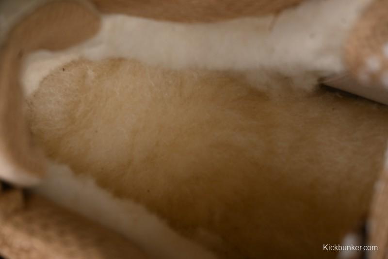 UGG Classic Ultra Mini Melange Low-Top Casual Shoes with Dual-Color Flat Laces - 1144032