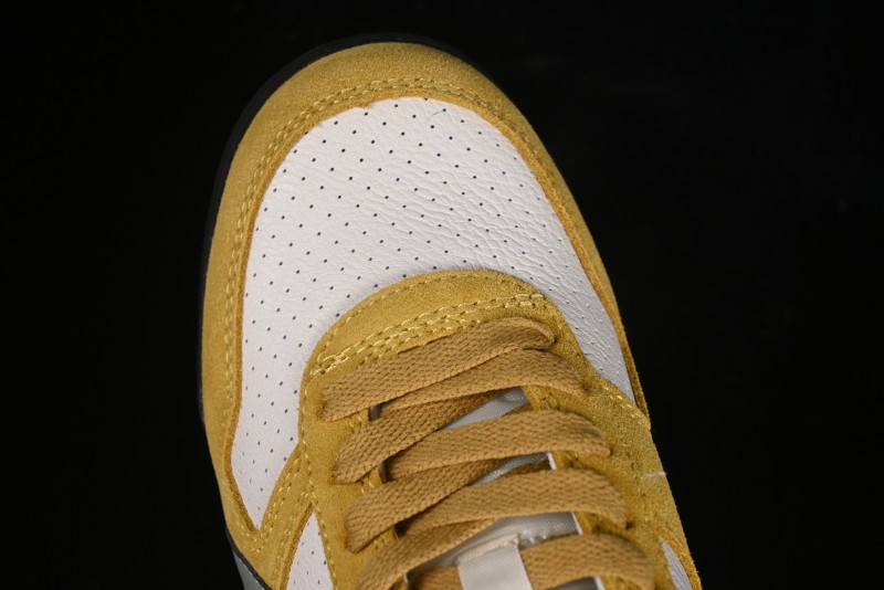 Onitsuka Tiger Ultimate 81 EX Breathable Comfort Casual Shoes 40th Anniversary Edition - 1183B510-102