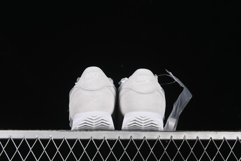 Nike Classic Cortez Leather Retro Running Shoes - FV5420-001