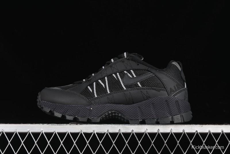 Nike Air Humara Retro Trail Running Shoes with 1990s Outdoor Style - 924464-001