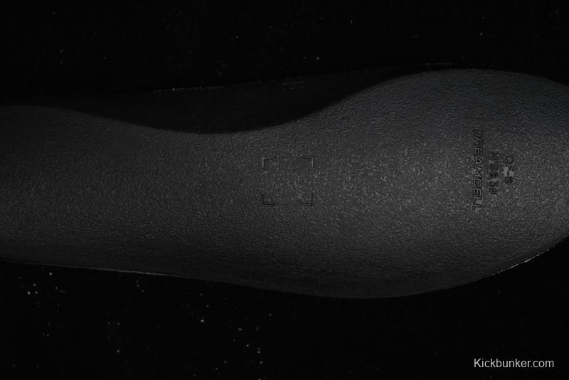 Nike Air Jordan 1 High OG Retro Basketball Shoes with Black Toe Design - DZ5485-106