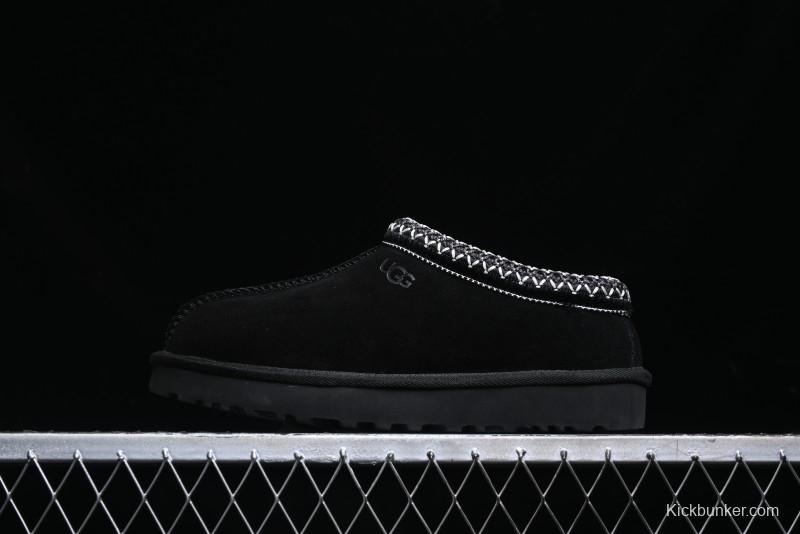 UGG Classic Mini II Snow Boots with TREADLITE Outsole - 5955