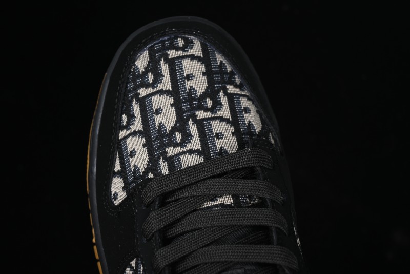 Nike SB Dunk Low APE Collaboration - Camouflage Black Swoosh Anniversary Custom Low-Top Casual Sneakers - KK1333-017