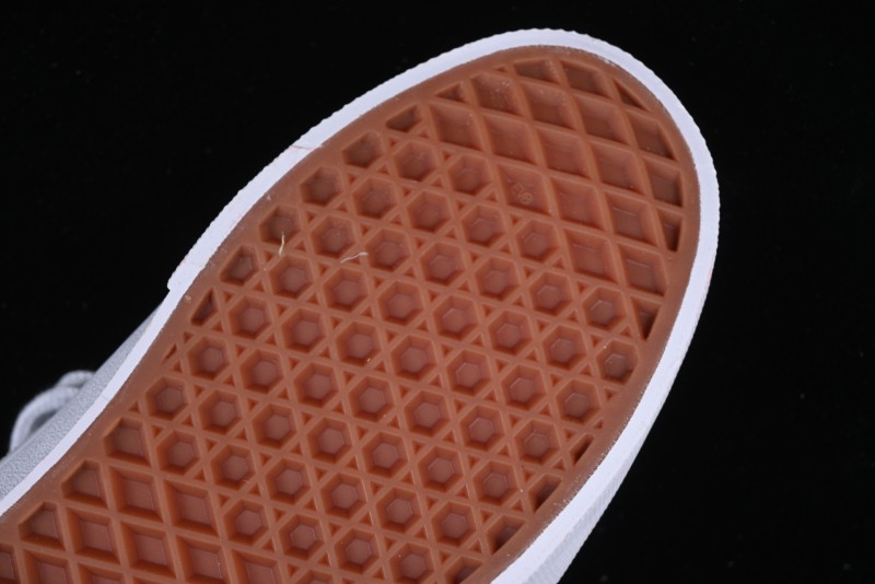 Vans Knu Skool Low-Top Retro Chunky Sneakers - VN000D22BH7
