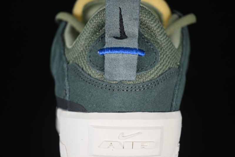 Nike SB Day One Low Top Casual Skate Shoes with Air Zoom Cushion - FN4210-300