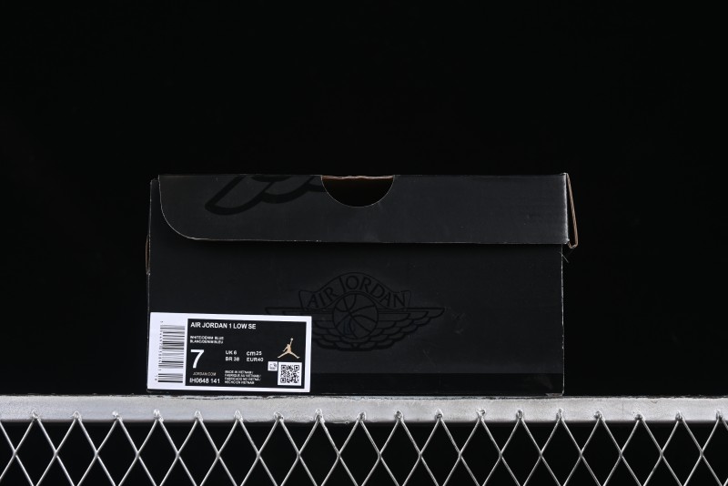 Nike Air Jordan 1 Low "Canadian Tuxedo" Basketball Shoes - IH0648-141