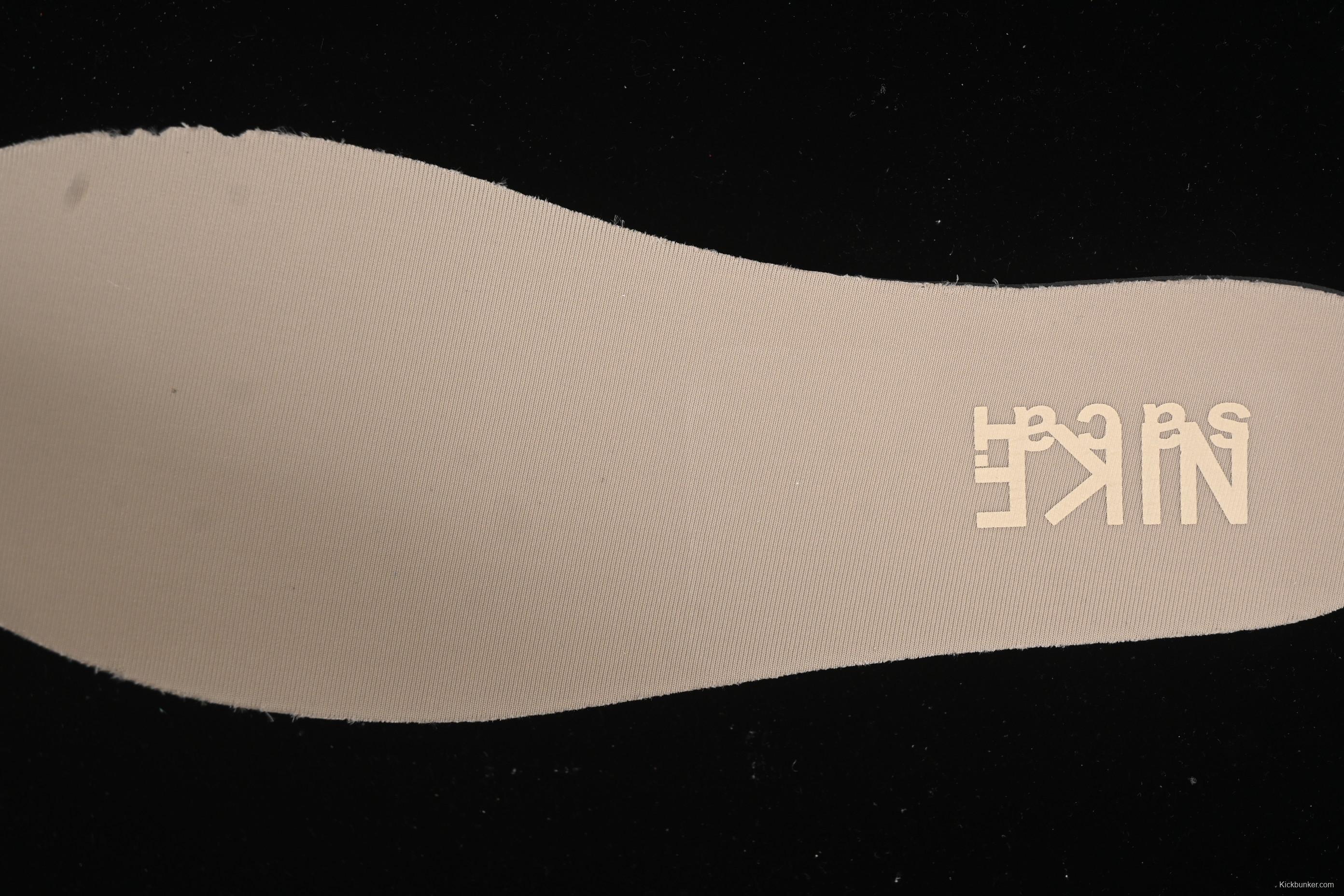 Nike Sacai Zegamadome SP Low-Top Lifestyle Sneakers with Functional Design - HQ8618-101