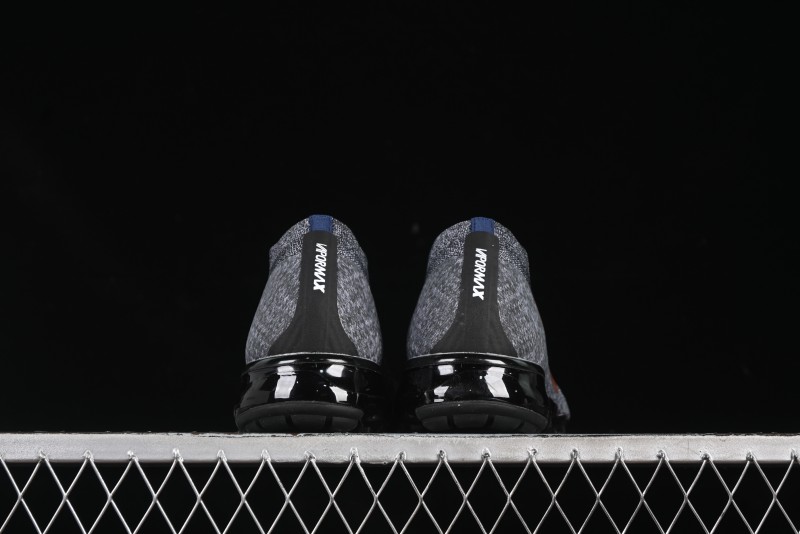 Nike Vapormax Flyknit Breathable Casual Running Shoes with Full-Length Air Cushion - 849558-010