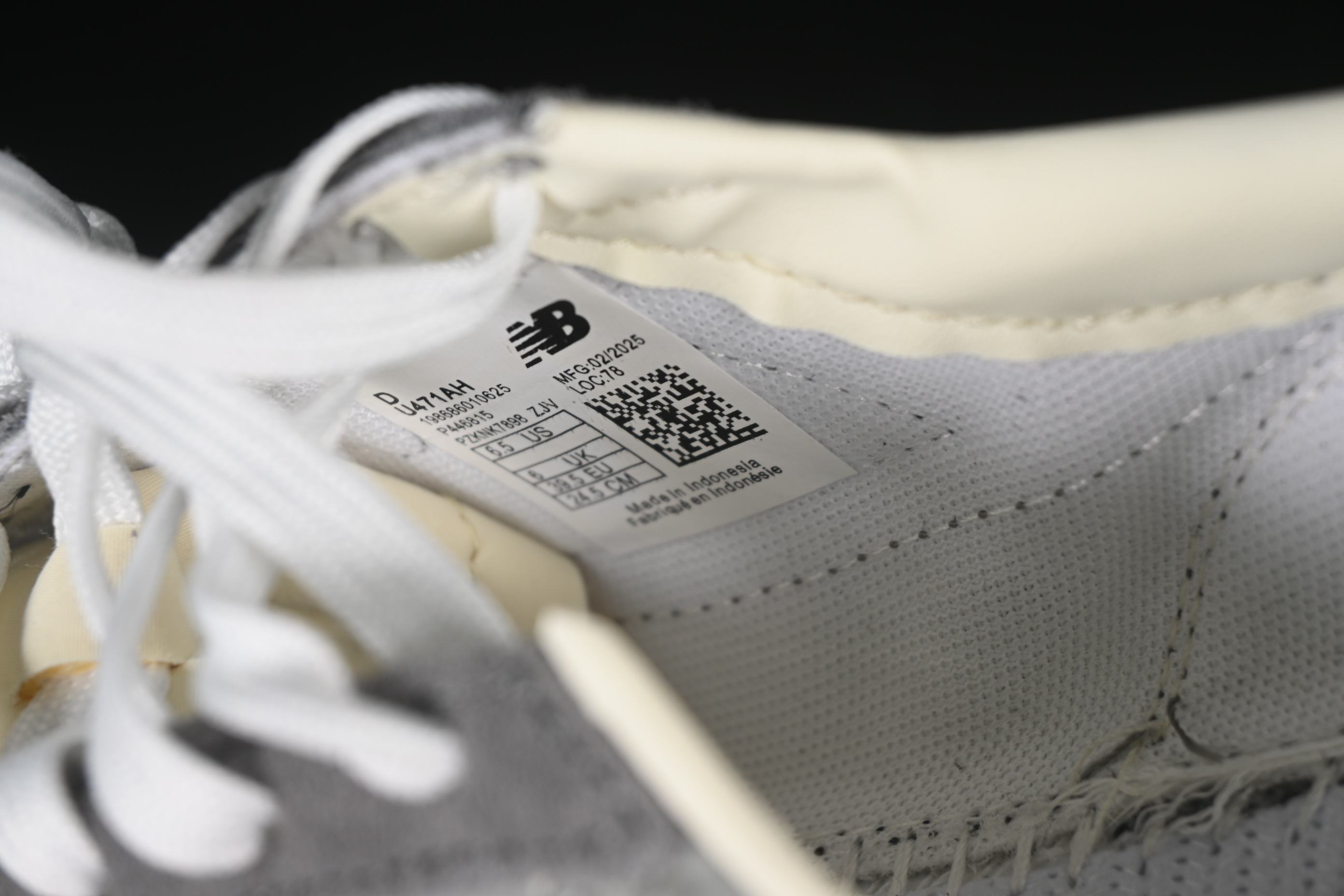 New Balance NB471 Series Fabric and Leather Lifestyle Casual Shoes - U471AH