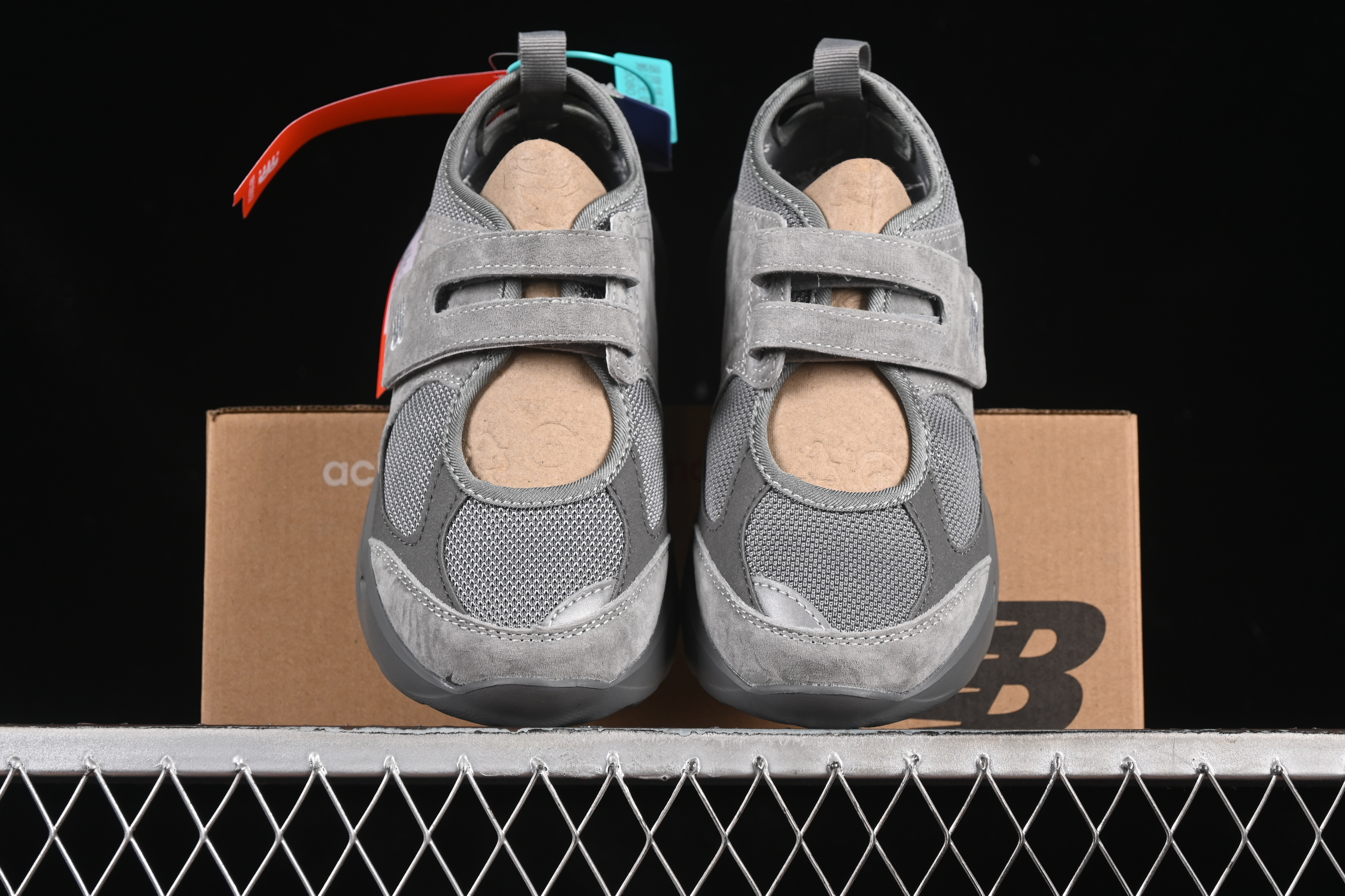 New Balance Breeze Low-Top Breathable Casual Shoes for Summer - SD2203GR
