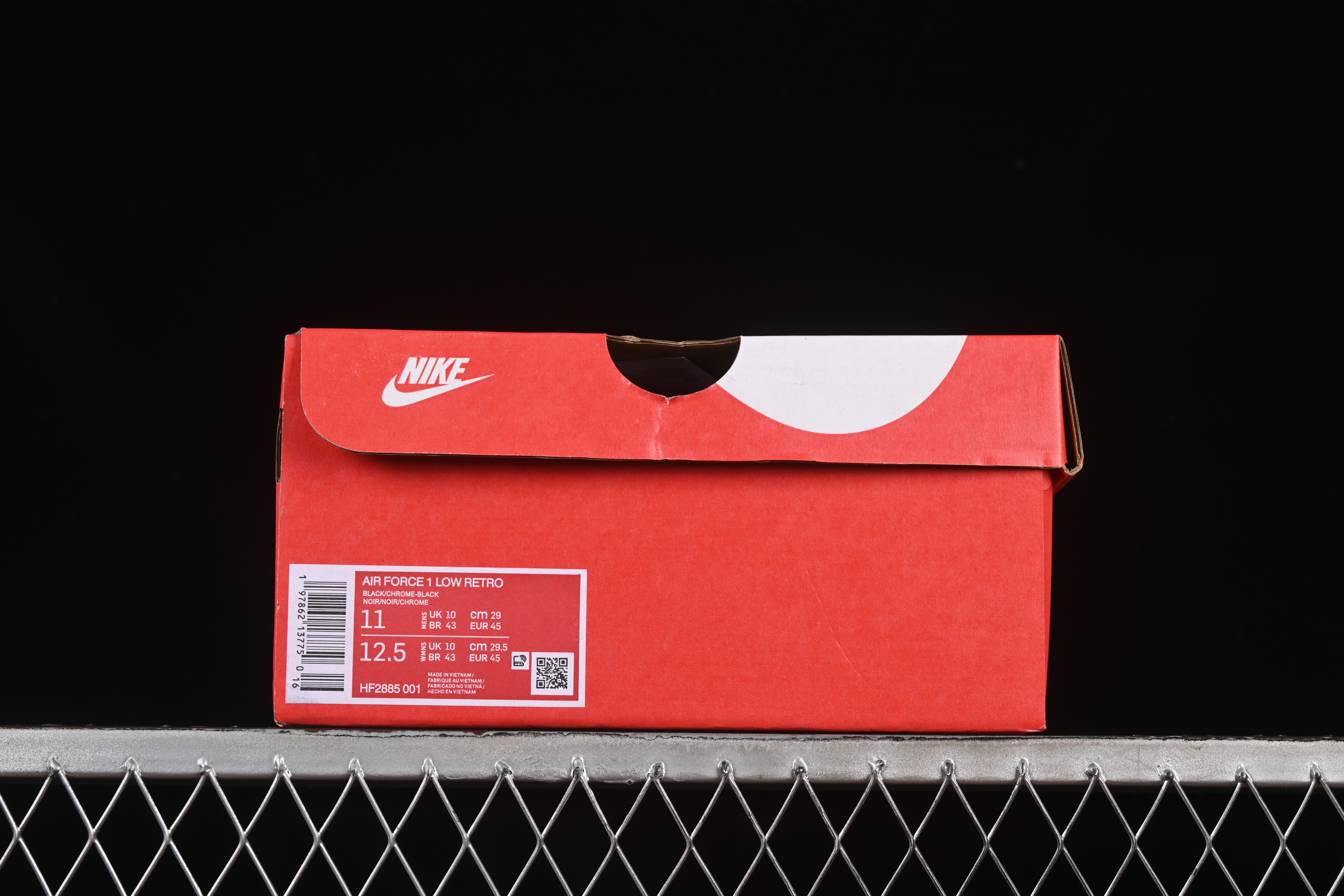 Nike Air Force 1'07 Low Casual Sneakers with Full-Length Air Cushion - HF2885-001