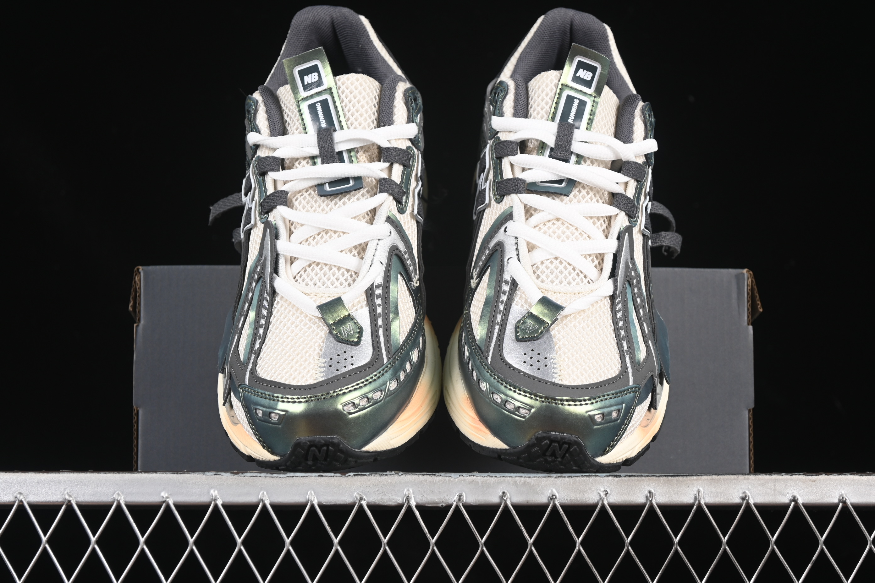 New Balance 1906 Series Retro Dad Style Casual Running Shoes - U1906ANC