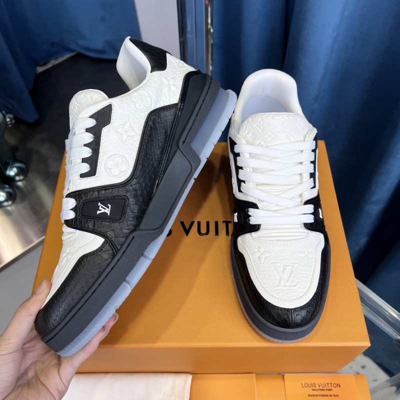 2025 Unisex Louis Vuitton White Black Leather LV Trainer