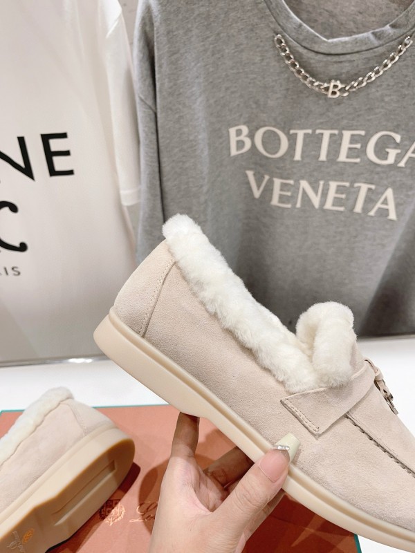2024 Unisex Le Parmentier Beige Suede Sheepskin Loafers MJ00300
