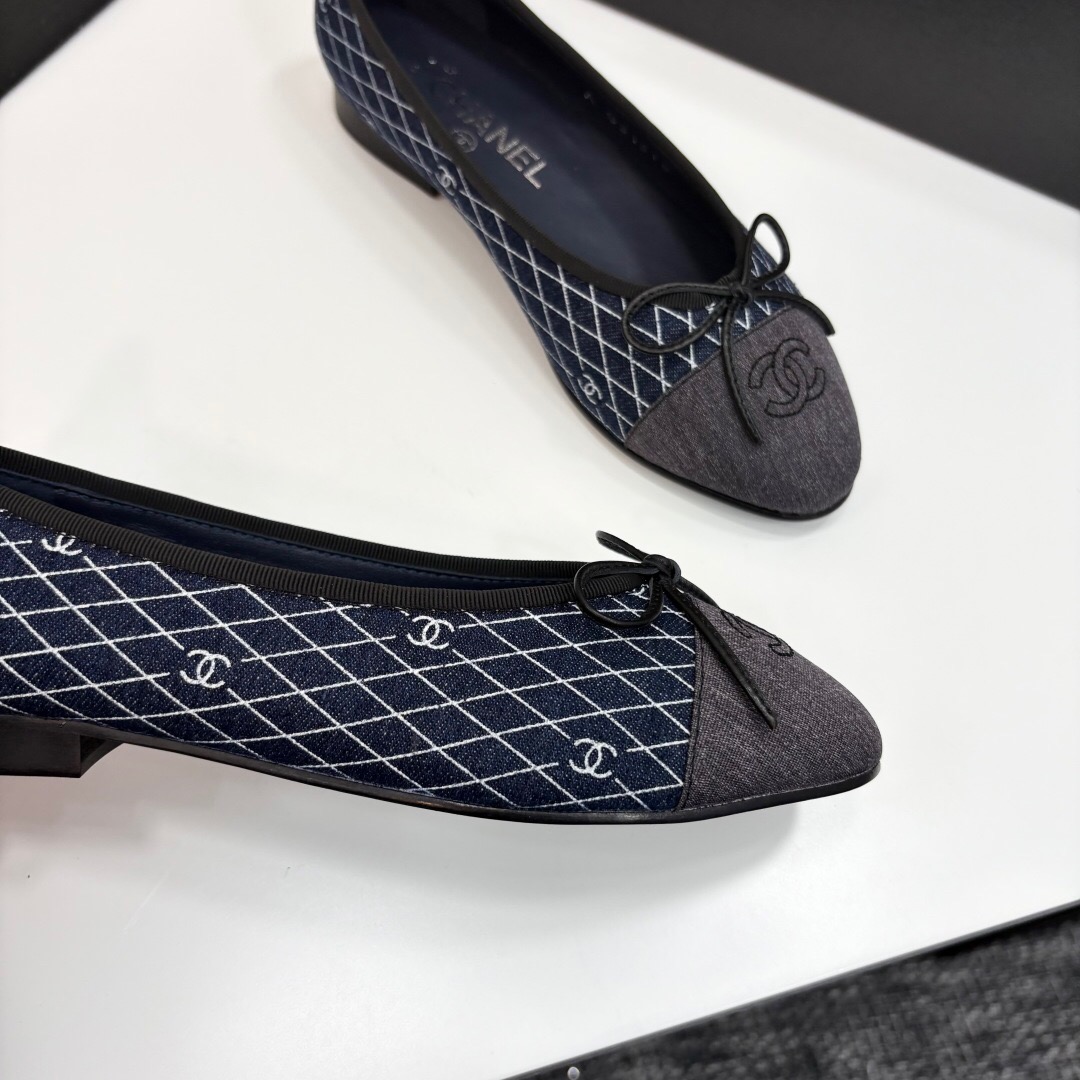 2025 Women Chanel Blue Grey Denim Textile Ballet Flat LY00360