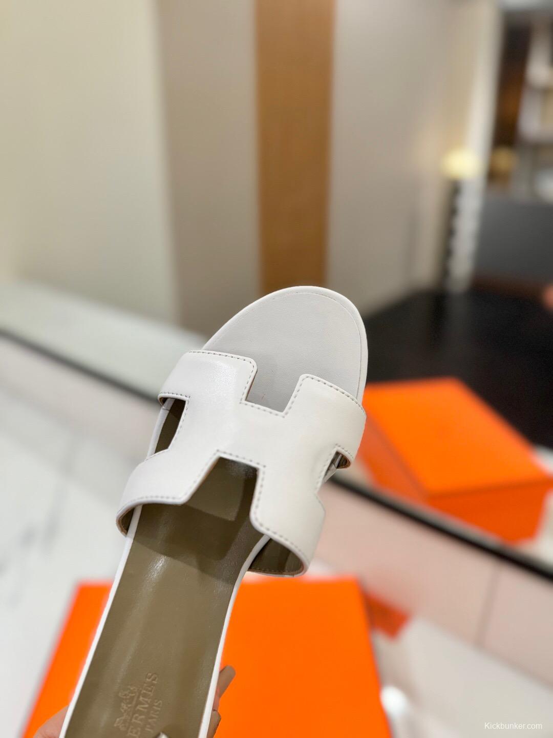 2025 Women Hermès White Leather Sandals