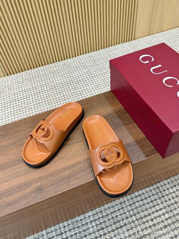 2025 Women Gucci Brown Leather Slides LY00230