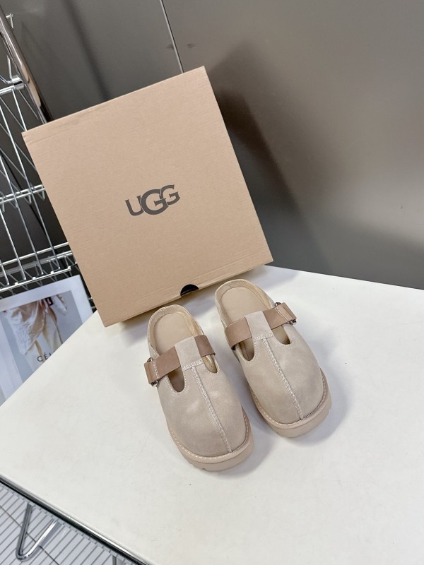2025 UGG Beige Suede Slippers KFY00230