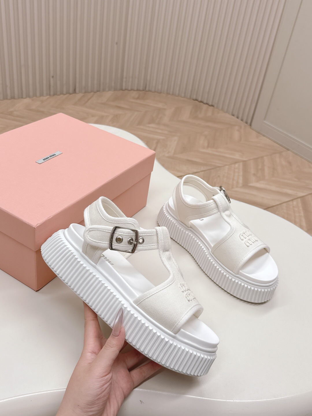 2025 Women Miu Miu White Canvas Sandals