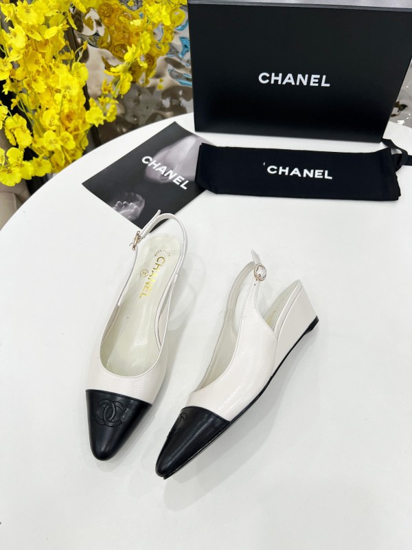 2025 Women Chanel White Black Leather Slingback Flats