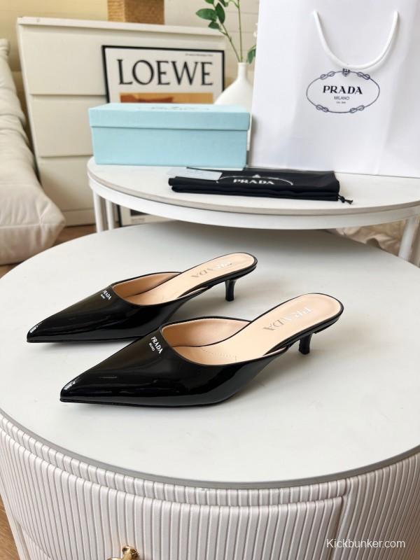 2025 Women Prada Black Patent Leather Heeled Slippers LY
