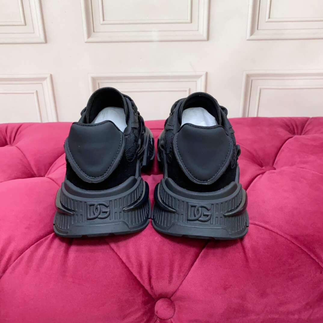 2025 Unisex Dolce & Gabbana Black Mesh Leather Sneakers LY00340