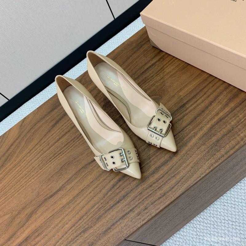 2025 Women Gianvito Rossi Cream Leather Pumps Buckle KFY00300