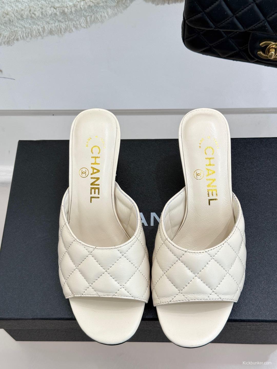 2025 Women Chanel White Lambskin High Heel Slippers Quilted KFY00260