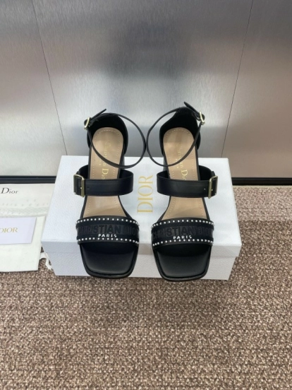 2025 Women Dior Black Leather Sandals Studded KFY00320