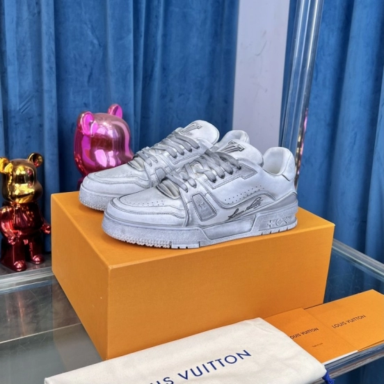 2025 Unisex Louis Vuitton Silver Leather LV Trainer