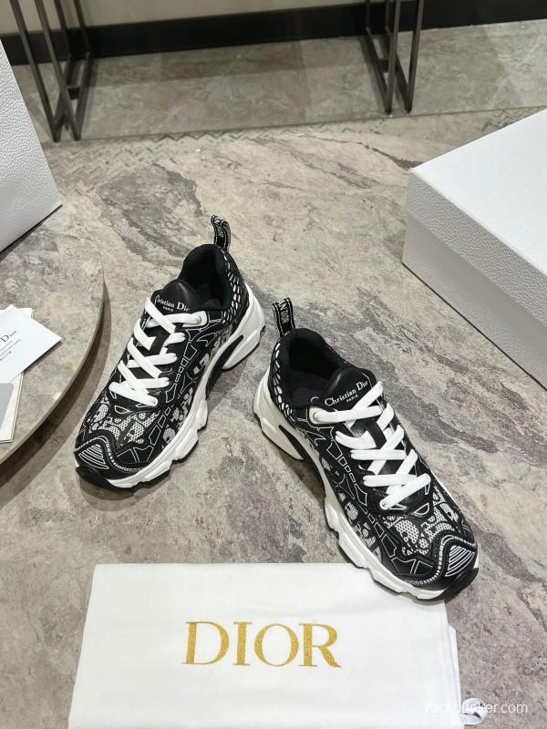 2025 Women Dior Black White Textile Casual Sneakers KFY00370