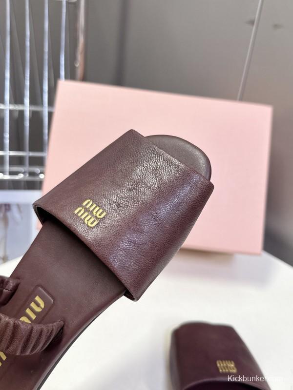 2025 Slippers Miu Miu Brown Leather Slippers LY00