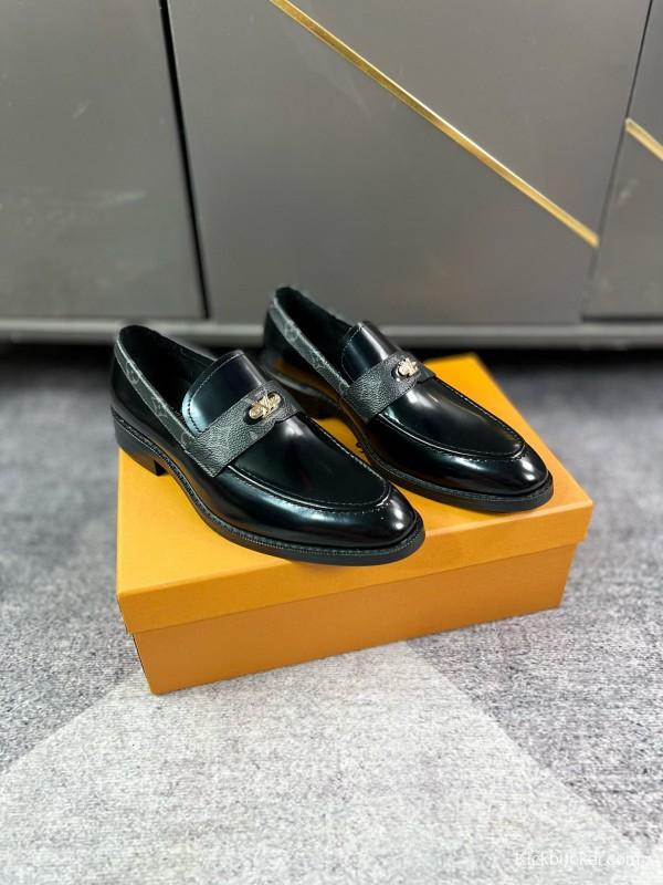 2024 Men Louis Vuitton Black Leather Formal Shoes MJ00290