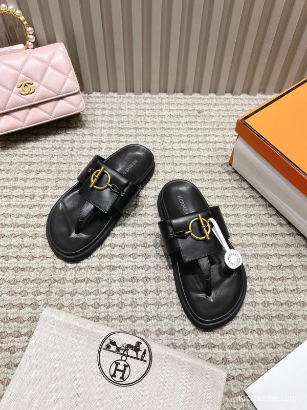 2025 Slippers Hermès Black Leather Slippers LY00270