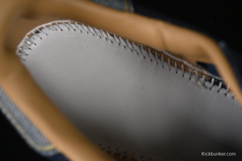 Adidas Superstar 82 Casual Sneakers with Shell Toe Design - JH5577