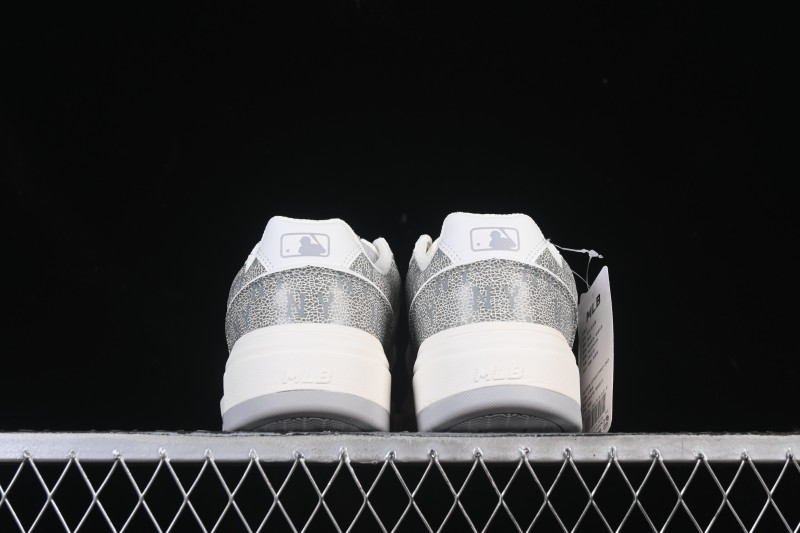 Adidas NY MLB Chunky Liner Pocket Monogram New York Yankees Platform Sneakers - 3ASXP025N50GRS