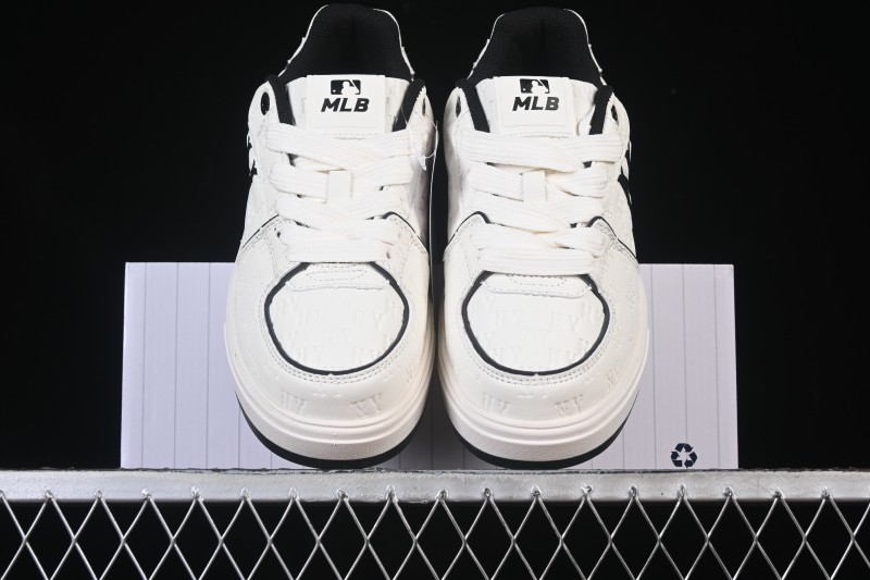 New York Yankees Bigball Chunky Embo Monogram Height Increasing Thick Sole Casual Sneakers - 3ASXE035N50CRL