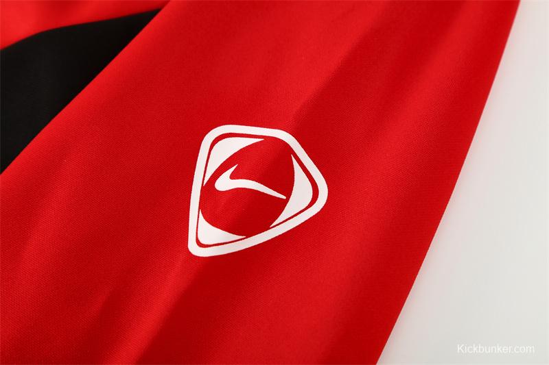 Retro 02/03 Manchester United Red Half Zipper Jacket