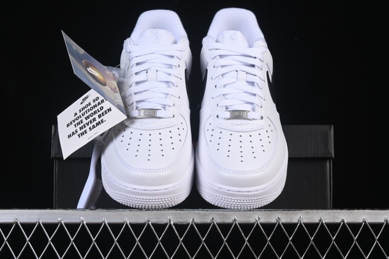 Nike Air Force 1 '07 Low Supreme Collaboration Casual Sneakers with Full-Length Air Cushion - CU9225-102