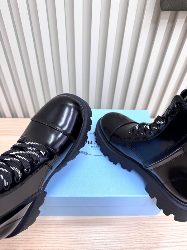Prada 2025 SS Platform Martin Boots with Classic Triangle Logo - LY0350