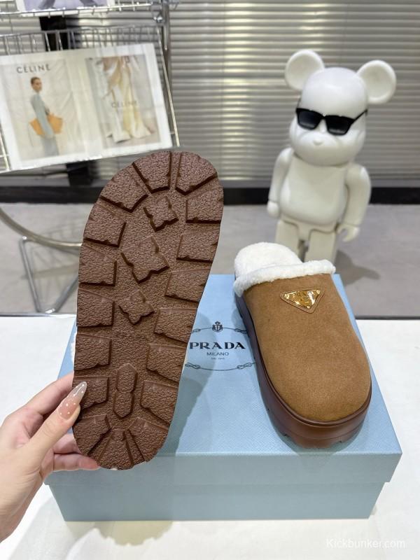 Prada Spring/Summer 2025 Iconic Shearling Slippers - KFY00280