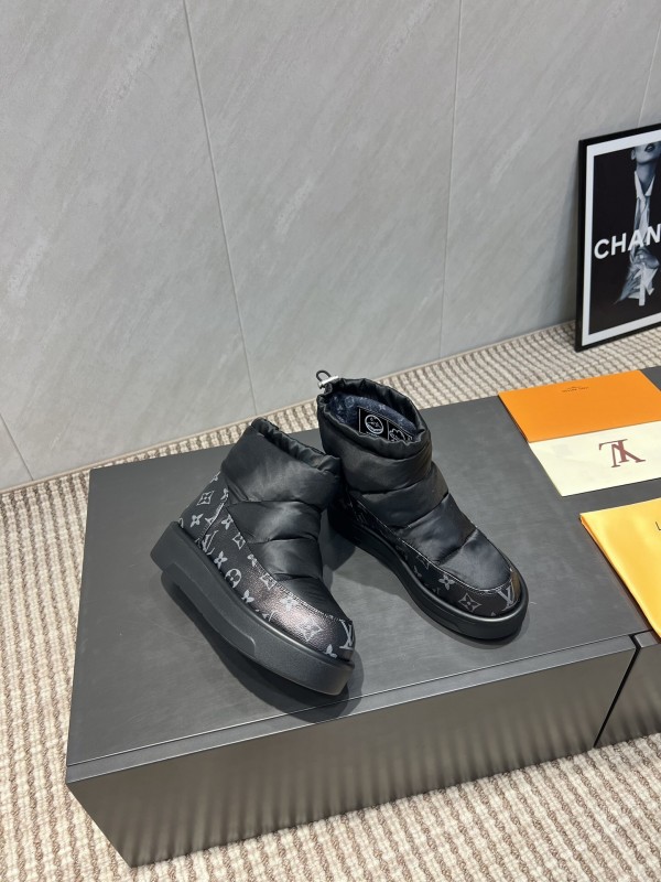 Louis Vuitton Fall/Winter 2025 Snow Boots Series Round Toe Thick Sole Down-Filled Snow Boots - KFY00310