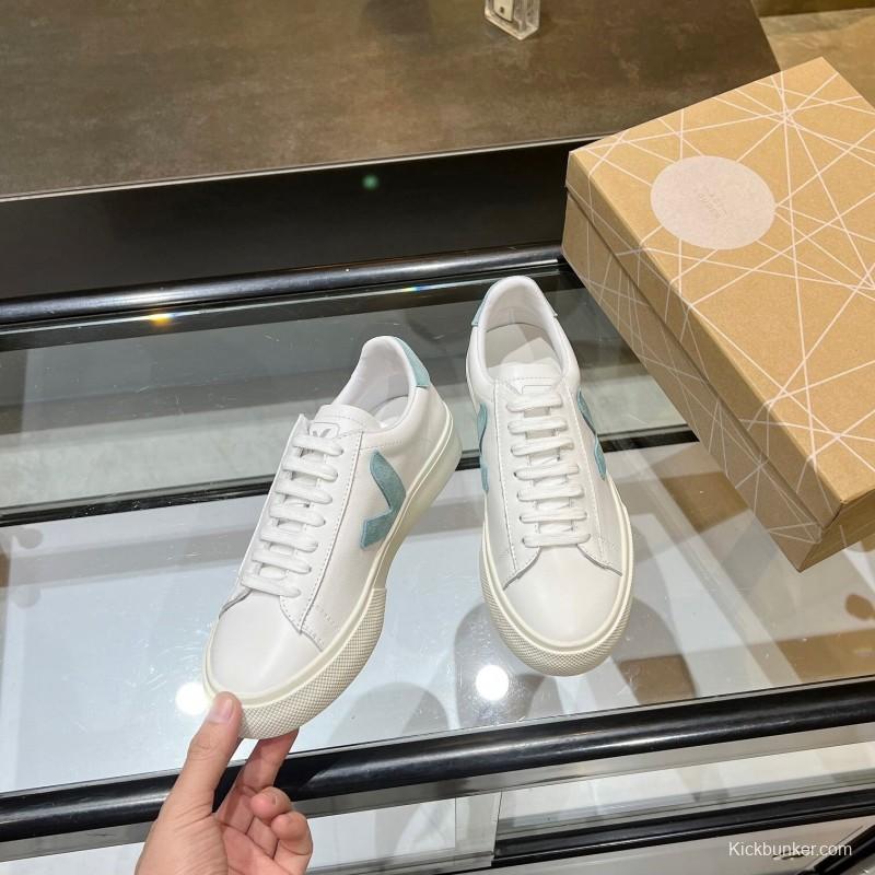 VEJA Classic White Sneakers V Logo Lace-Up Retro Flat Platform Casual Sports Shoes - LY00220