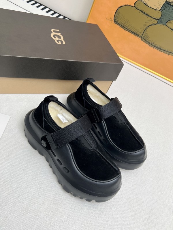 UGG Little Potato Half-Slip On with Lightweight Sole - MJ00